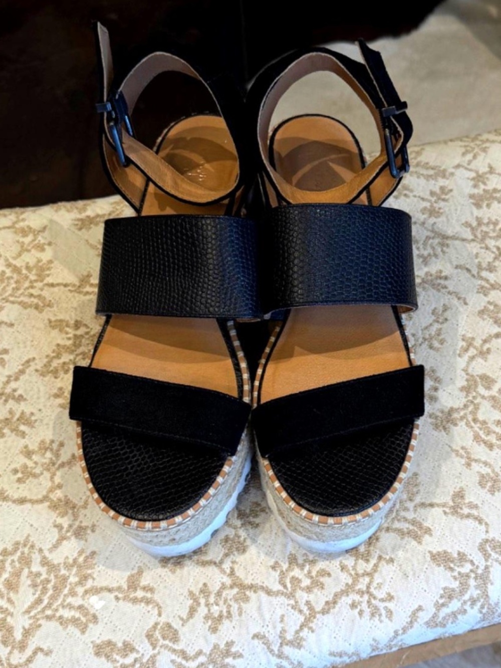 Crown Vintage Daylen Black  Suede Cordoba Leather Snake Print Platform Wedge 7.5
